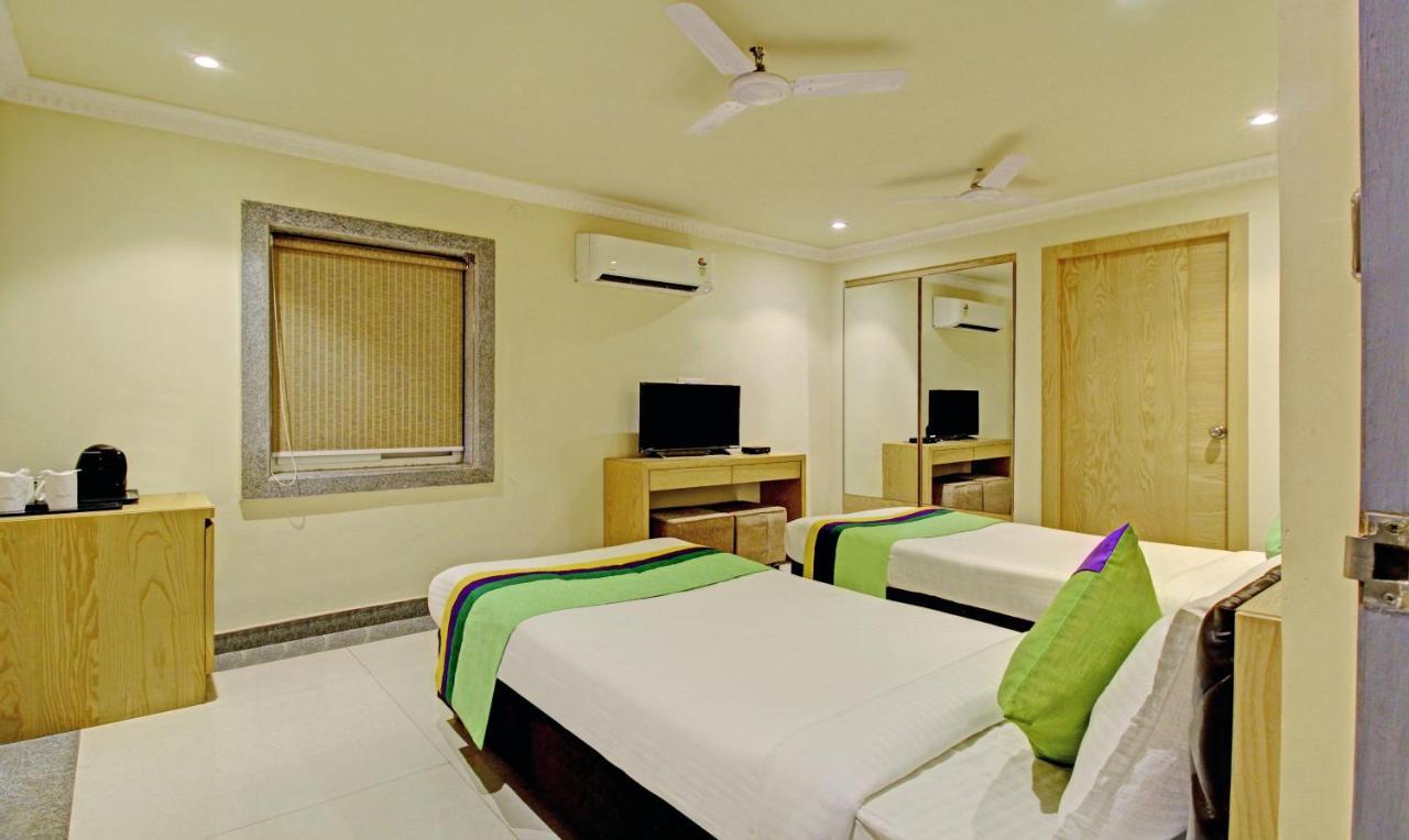 Treebo Asl Prime, Near Ballygunge Railway Station Calcuta Exterior foto